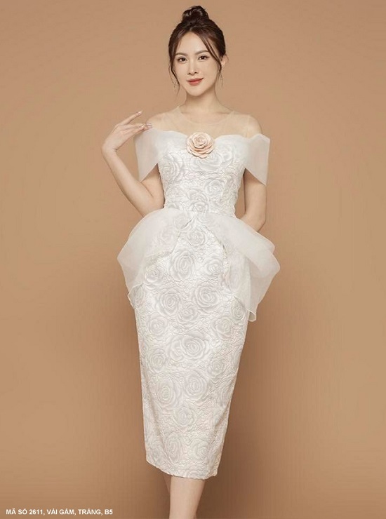 Đầm Ôm Dạ Hội Phối Lưới Đính Hoa Hồng Sang Trọng - 2611 (2611) chụp thực tế - Thời Trang Minh Ngọc